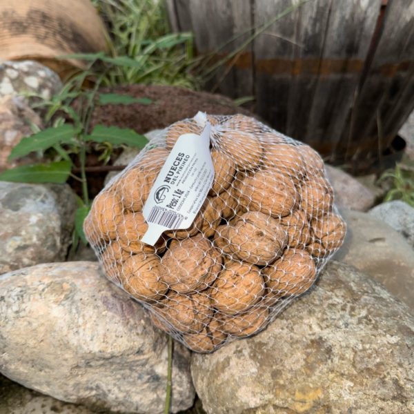 bolsa nueces 1kg en el campo